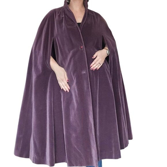 Vintage Drizzle Eggplant Purple Velvet Gothic Cape Women's One Size Fairycore